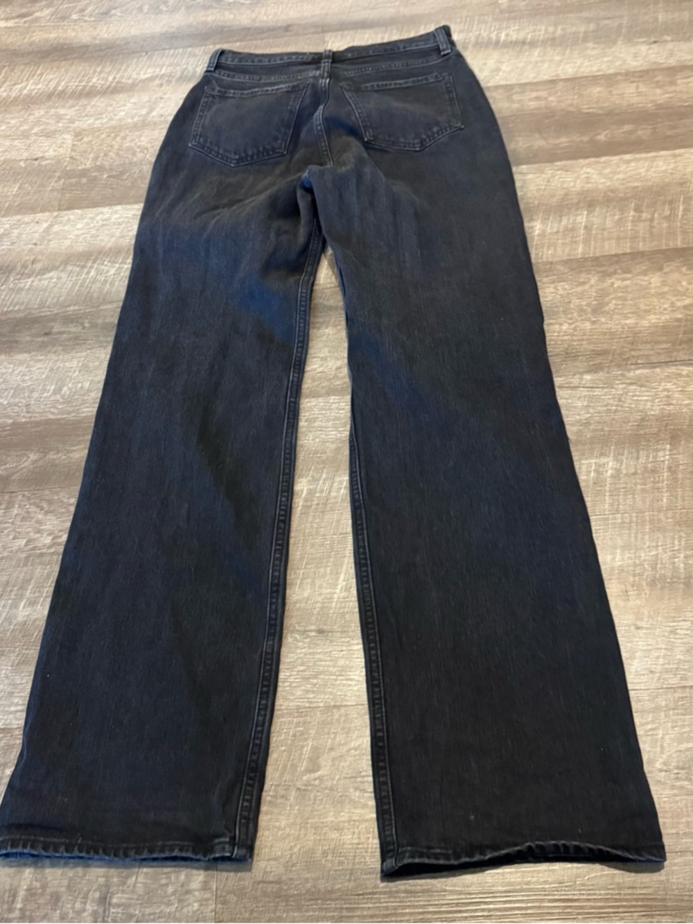 Abercrombie & Fitch Black The 90s Relaxed High Rise Jeans - Picture 3 of 4